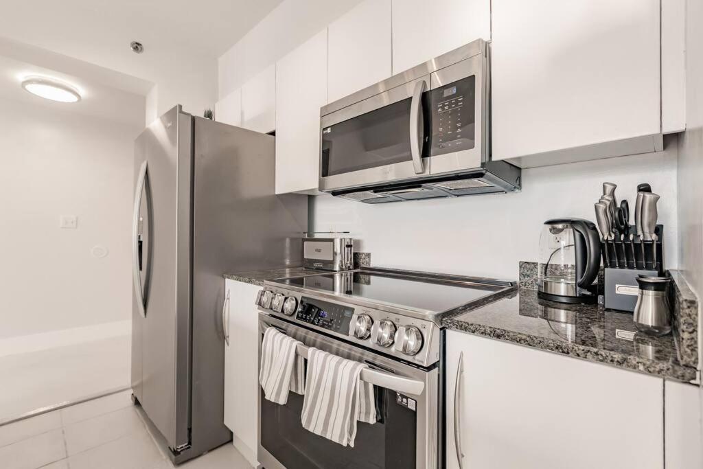 Upscale Brickell 3 Bedroom With Water Views And Free Parking Μαϊάμι Εξωτερικό φωτογραφία