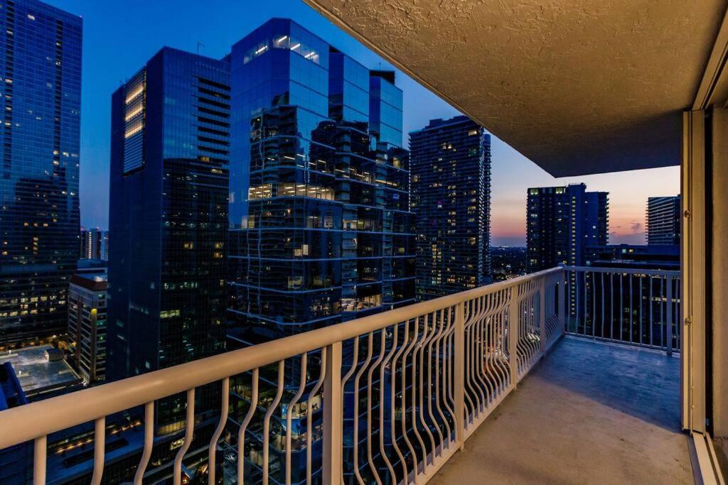 Upscale Brickell 3 Bedroom With Water Views And Free Parking Μαϊάμι Εξωτερικό φωτογραφία