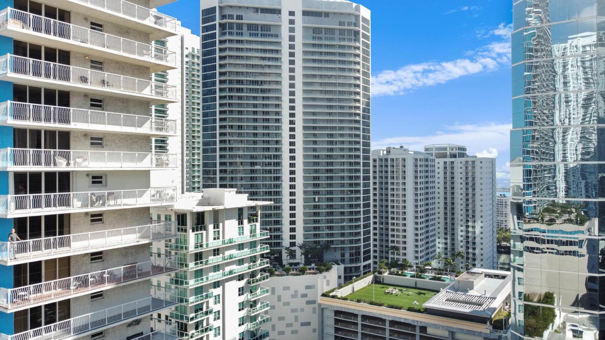 Upscale Brickell 3 Bedroom With Water Views And Free Parking Μαϊάμι Εξωτερικό φωτογραφία