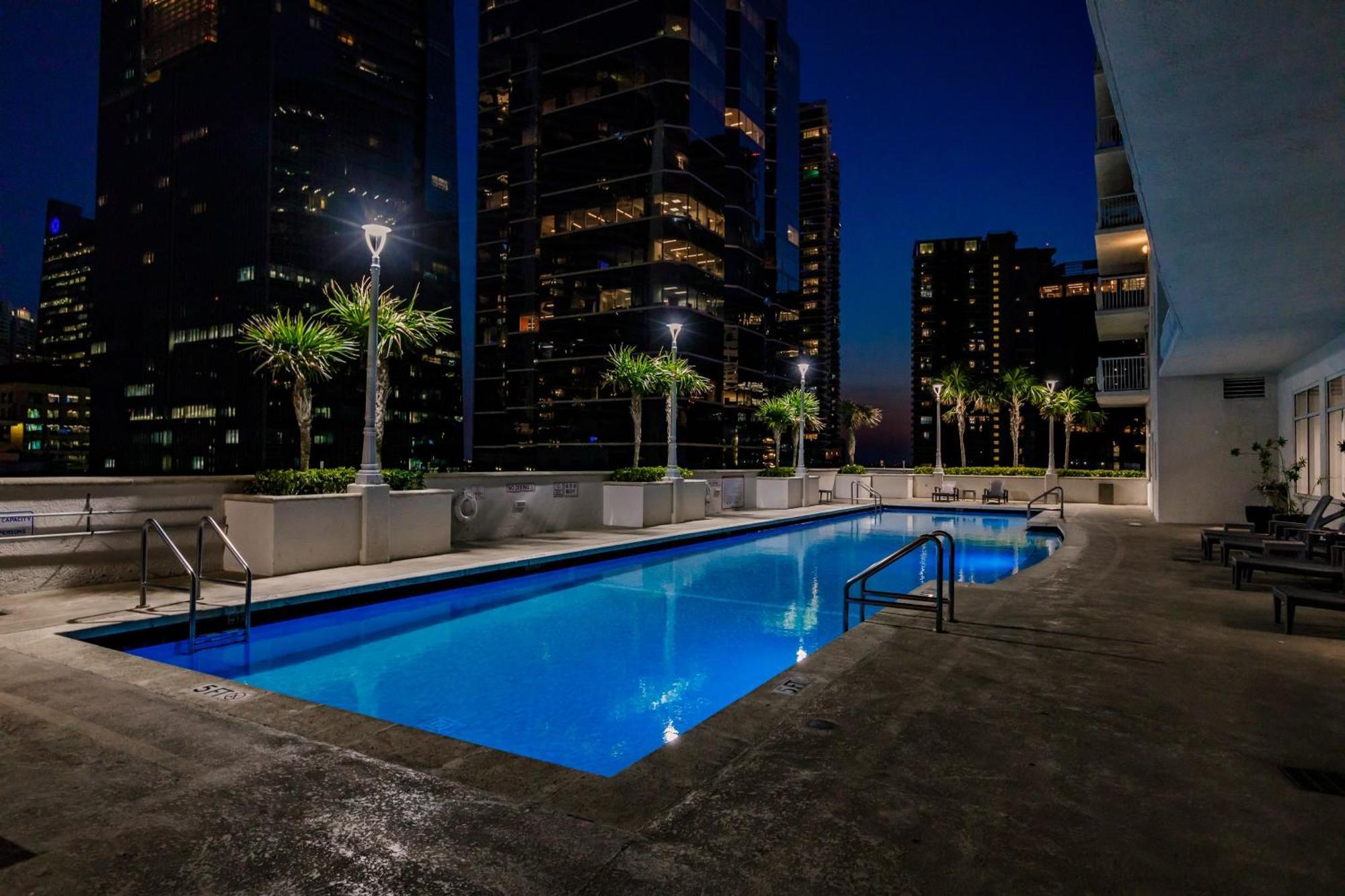 Upscale Brickell 3 Bedroom With Water Views And Free Parking Μαϊάμι Εξωτερικό φωτογραφία
