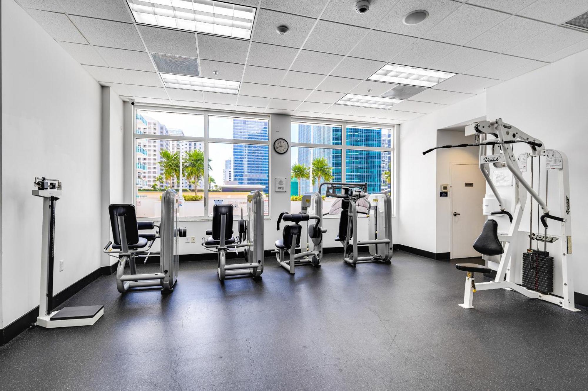 Upscale Brickell 3 Bedroom With Water Views And Free Parking Μαϊάμι Εξωτερικό φωτογραφία