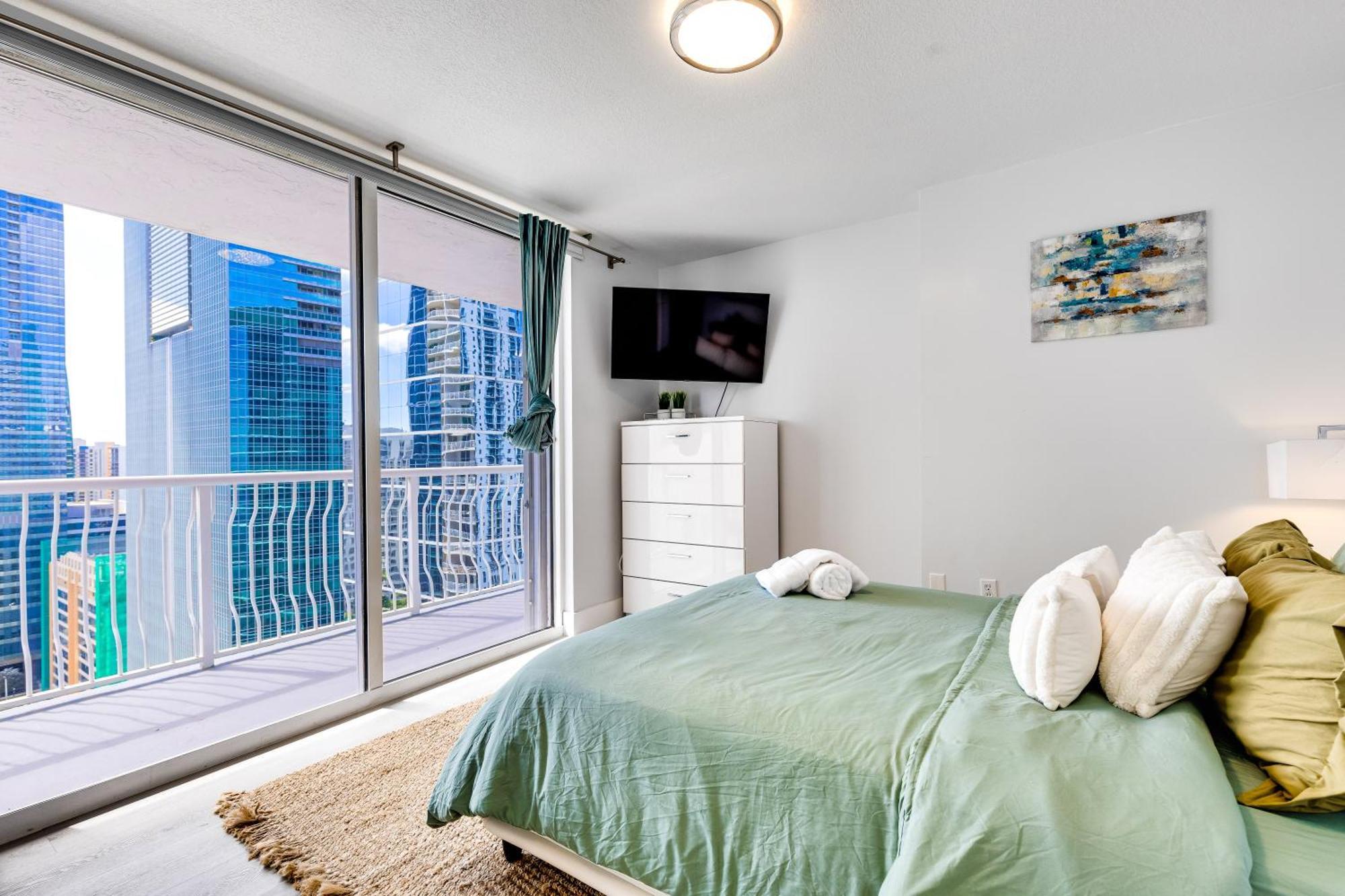 Upscale Brickell 3 Bedroom With Water Views And Free Parking Μαϊάμι Εξωτερικό φωτογραφία